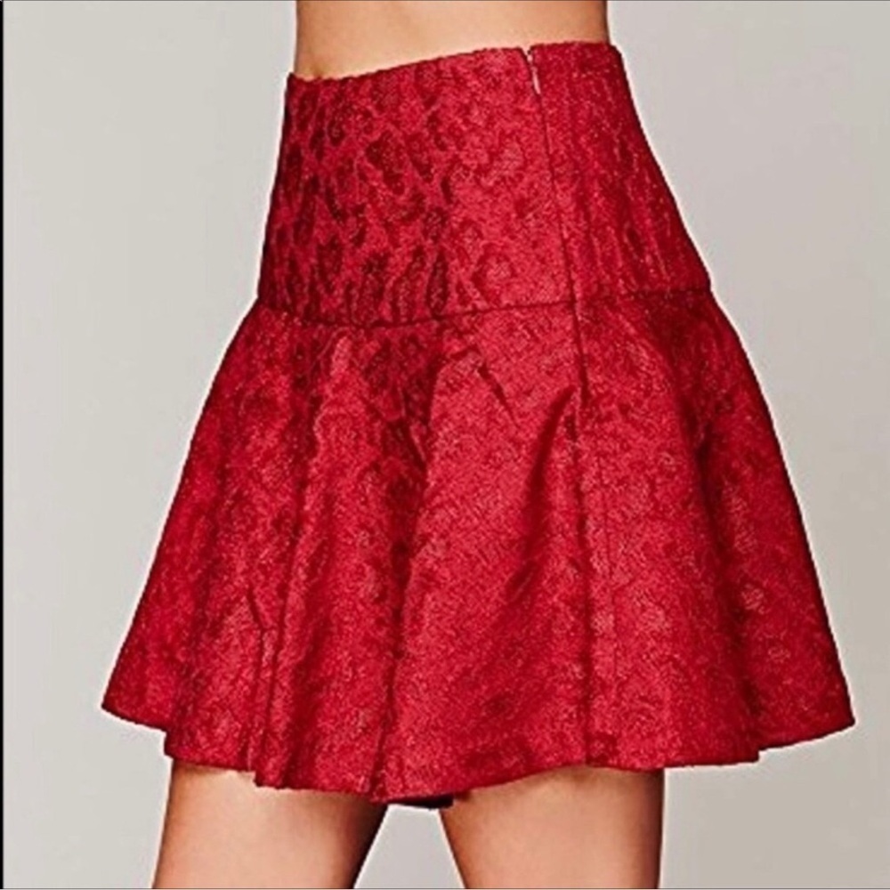 Free People Red Jacquard‎ Cheetah Drop Mini Skirt Size 6